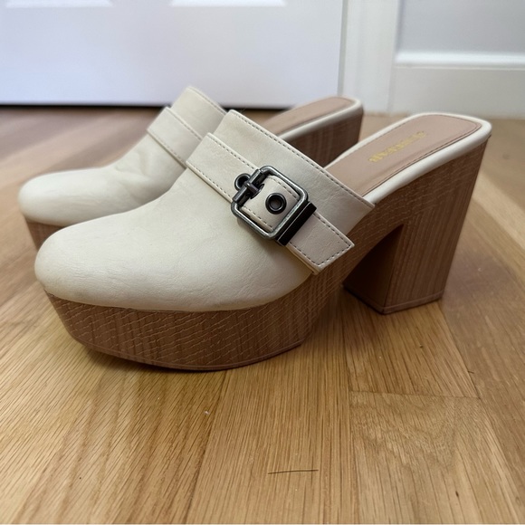 Platform Heel Clog/Mule - Picture 2 of 6